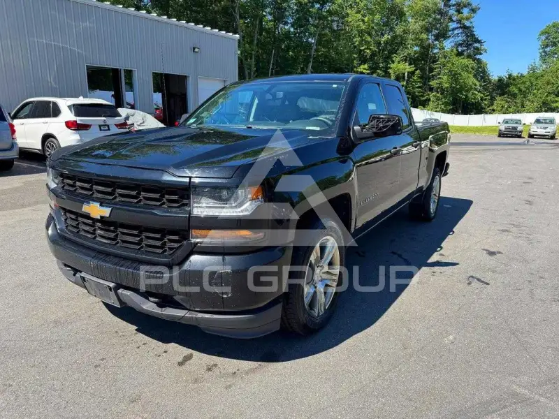 2018 Chevrolet Silverado фото