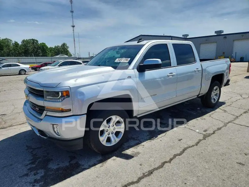 2018 Chevrolet Silverado photo