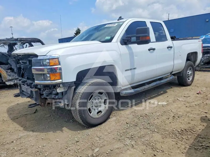 2018 Chevrolet Silverado photo