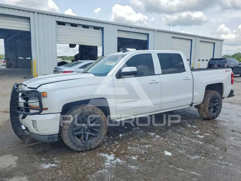 2018 Chevrolet Silverado фото