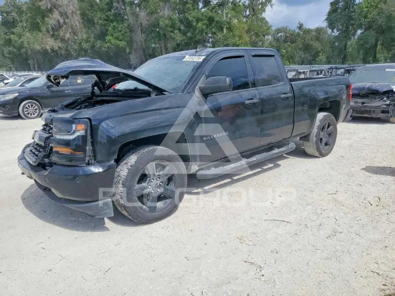 2018 Chevrolet Silverado фото