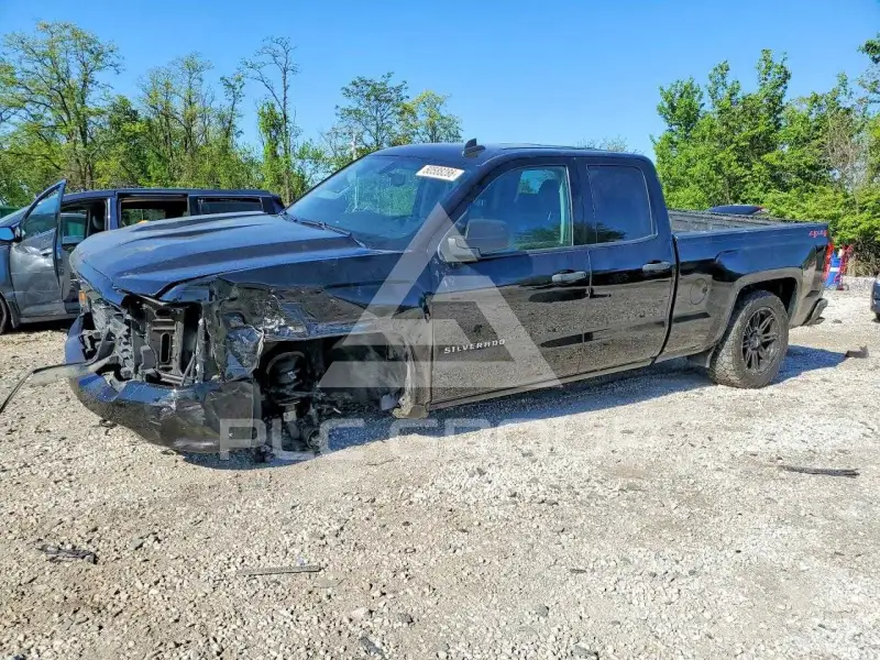 2018 Chevrolet Silverado photo