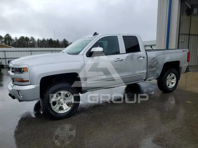 2018 Chevrolet Silverado фото
