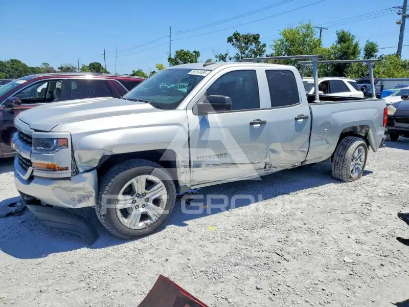 2018 Chevrolet Silverado фото