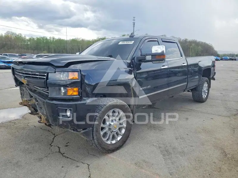 2018 Chevrolet Silverado фото