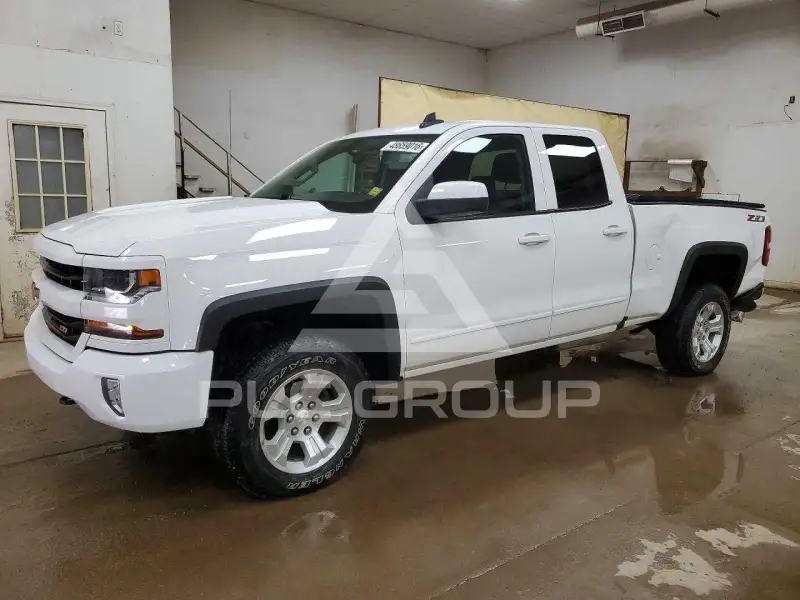 2018 Chevrolet Silverado фото