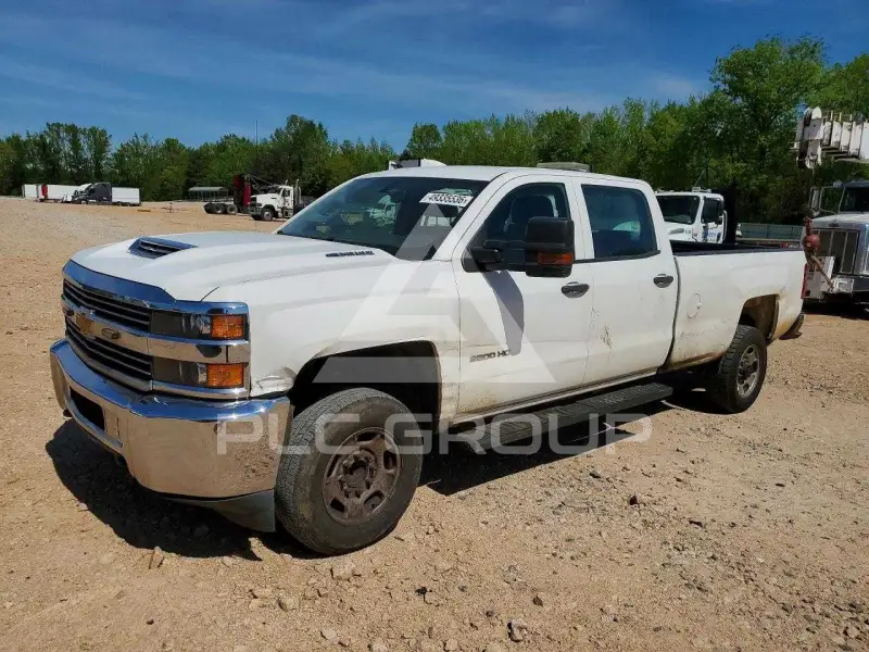 2018 Chevrolet Silverado photo