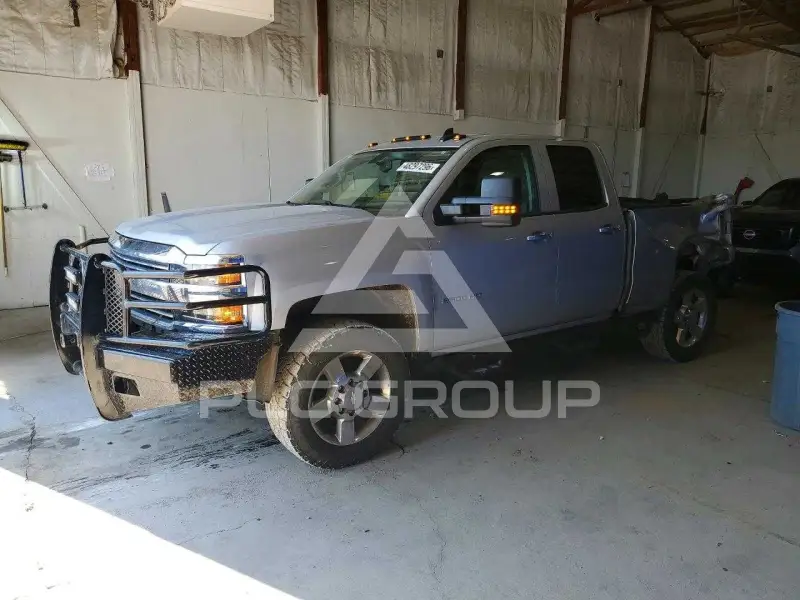 2018 Chevrolet Silverado photo