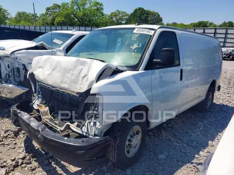 2018 Chevrolet Express фото
