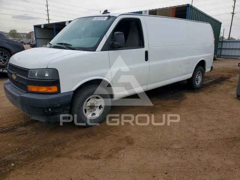 2018 Chevrolet Express фото