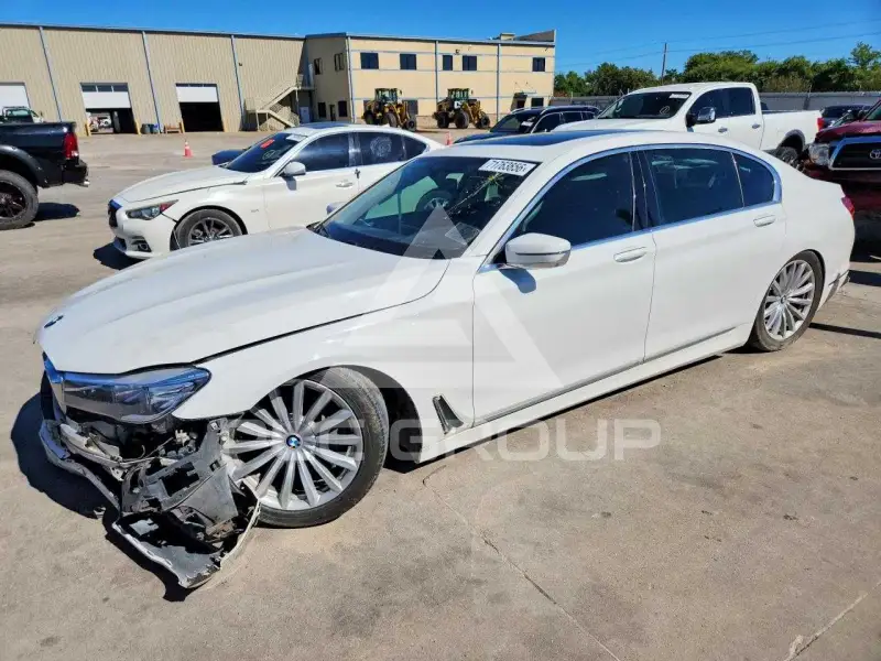 2018 BMW 740 фото