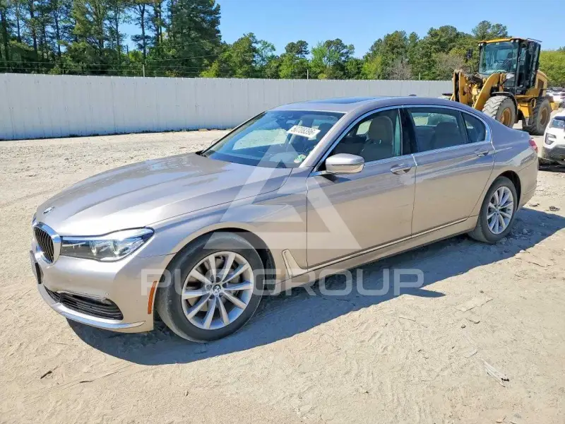 2018 BMW 740 photo