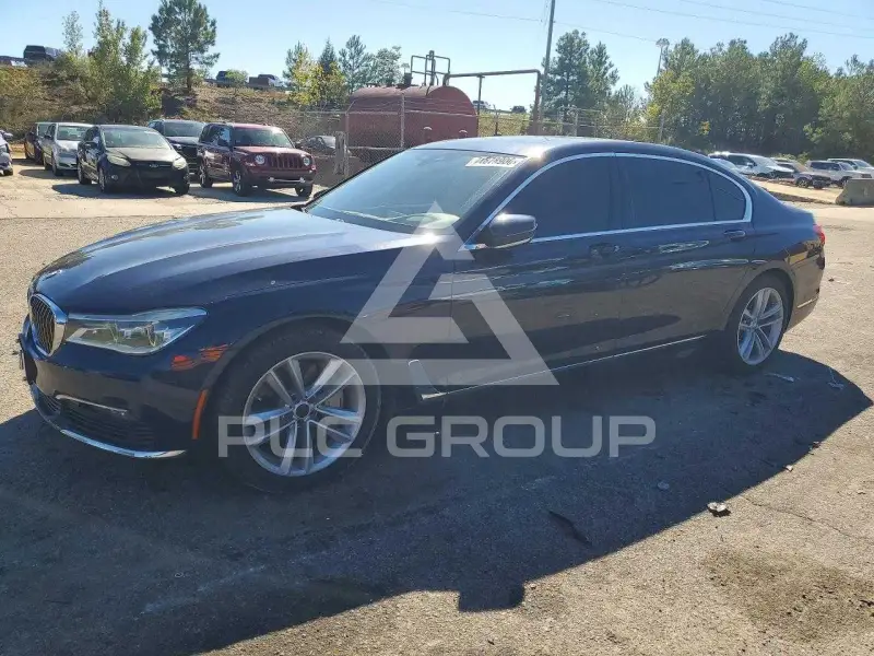 2018 BMW 750 фото