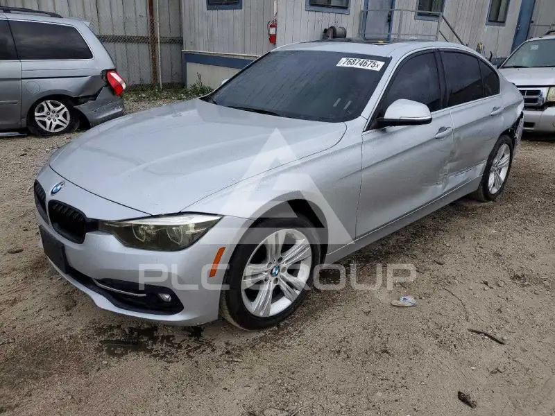 2018 BMW 330 photo