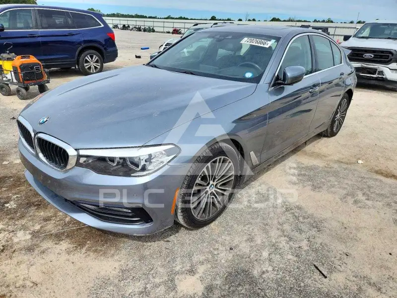 2018 BMW 530 photo