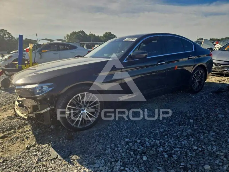 2018 BMW 530 photo
