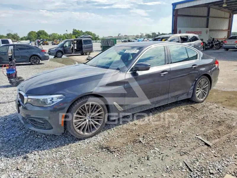 2018 BMW 530 фото