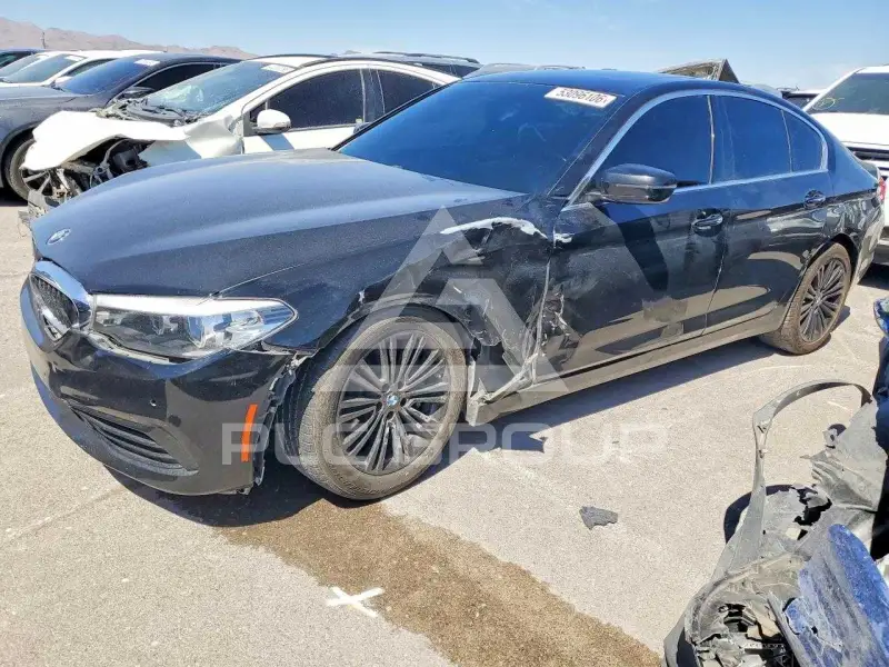 2018 BMW 530 photo