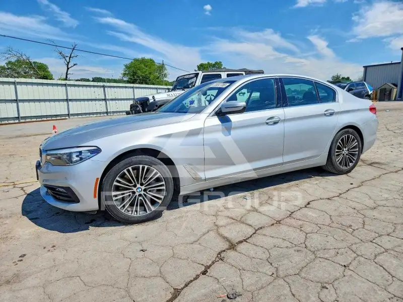 2018 BMW 530 photo