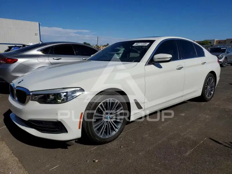 2018 BMW 530 photo