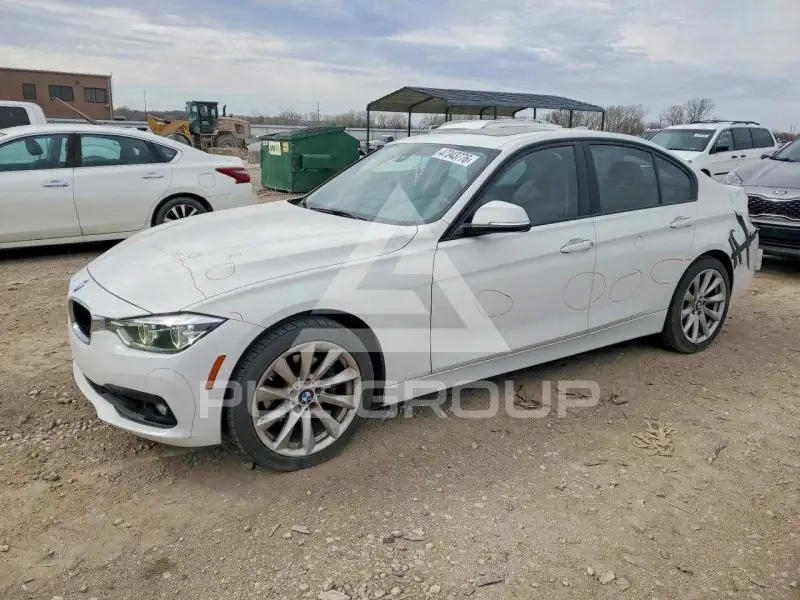 2018 BMW 320 photo