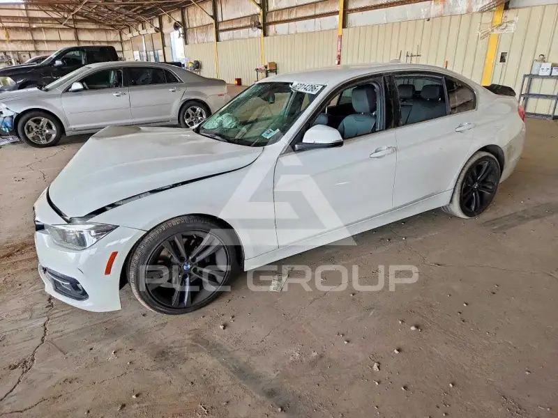2018 BMW 330 photo