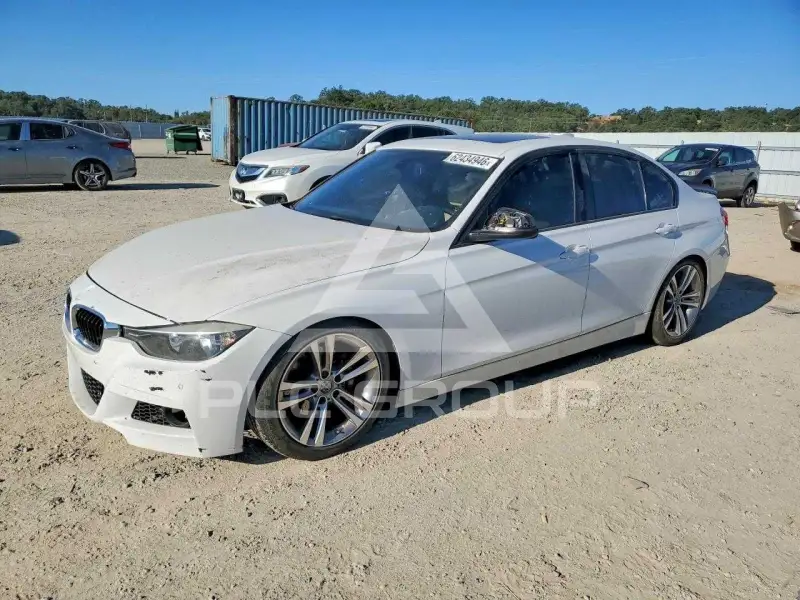 2018 BMW 330 фото