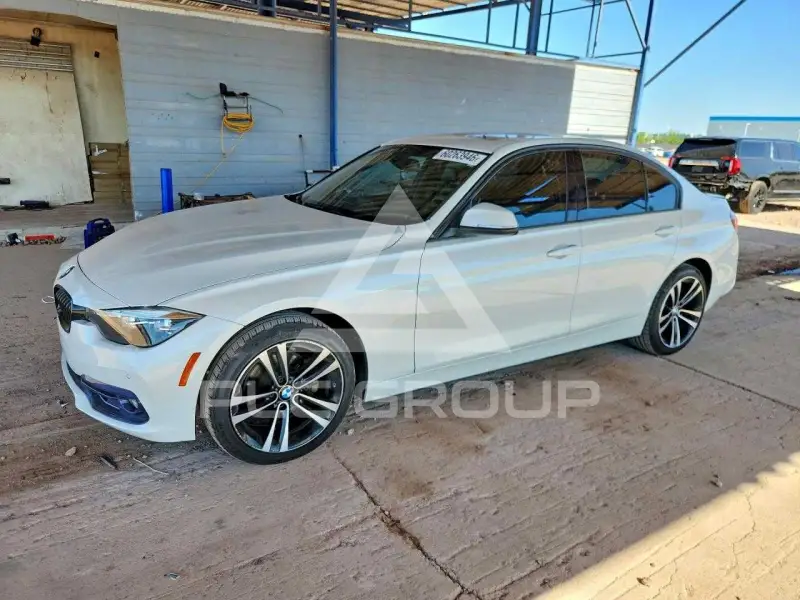 2018 BMW 330 фото