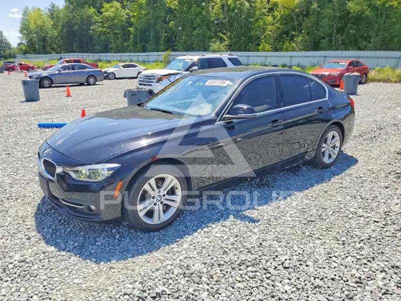 2018 BMW 330 photo