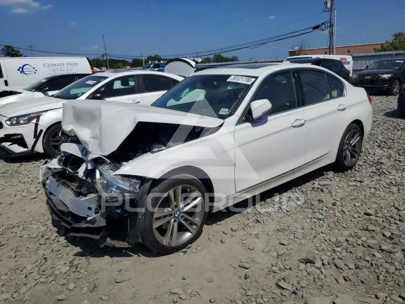 2018 BMW 330 photo