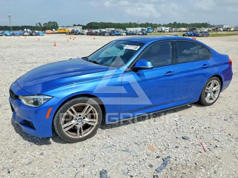 2018 BMW 330 photo