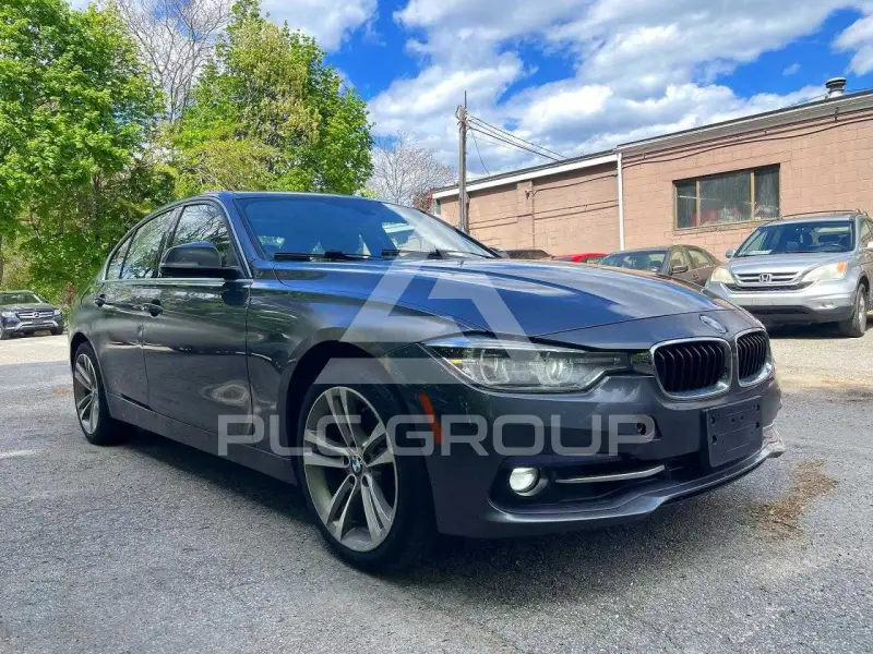 2018 BMW 330 photo