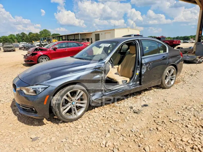 2018 BMW 330 photo