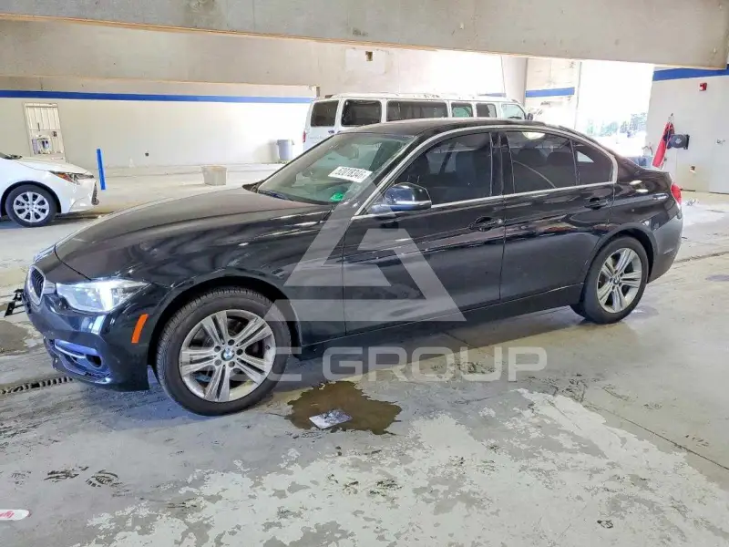 2018 BMW 330 фото