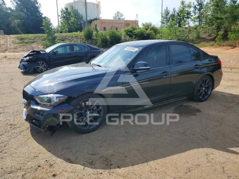 2018 BMW 330 photo