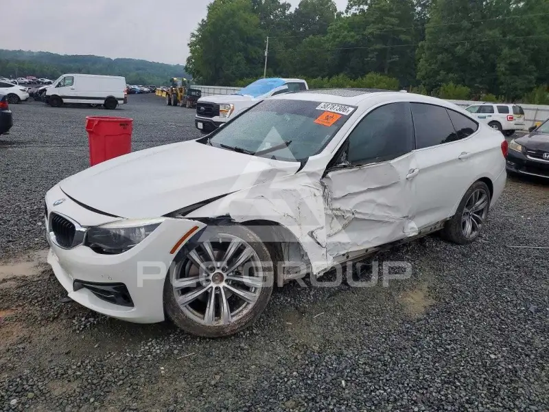 2018 BMW 330 фото