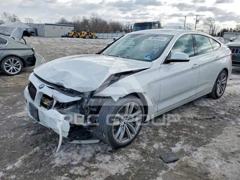 2018 BMW 330 фото