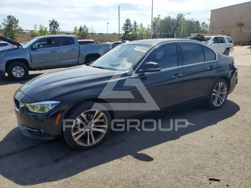 2018 BMW 330 photo