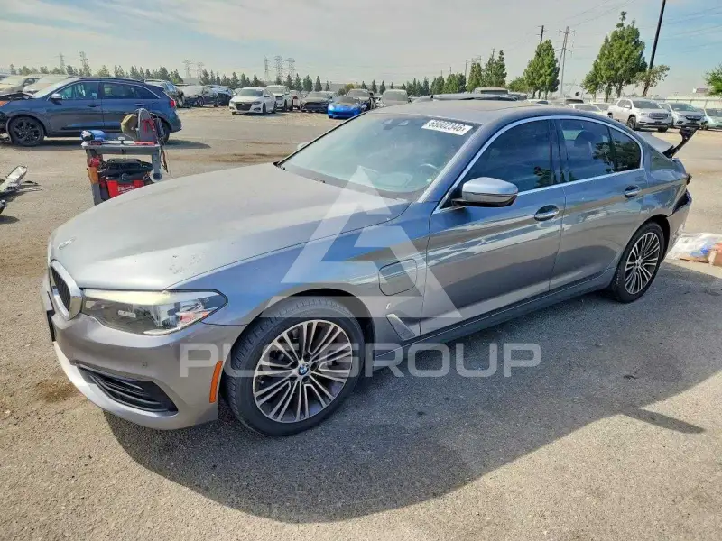 2018 BMW 530 фото