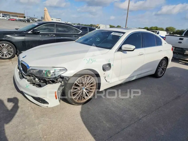 2018 BMW 530 photo