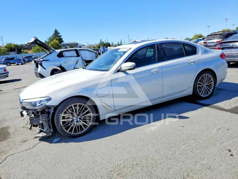 2018 BMW 530 фото