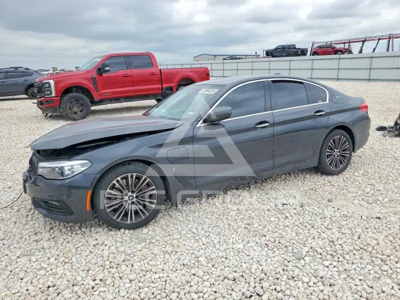 2018 BMW 530 фото