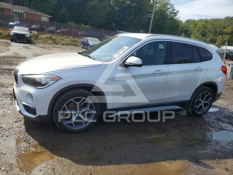 2018 BMW X1 фото