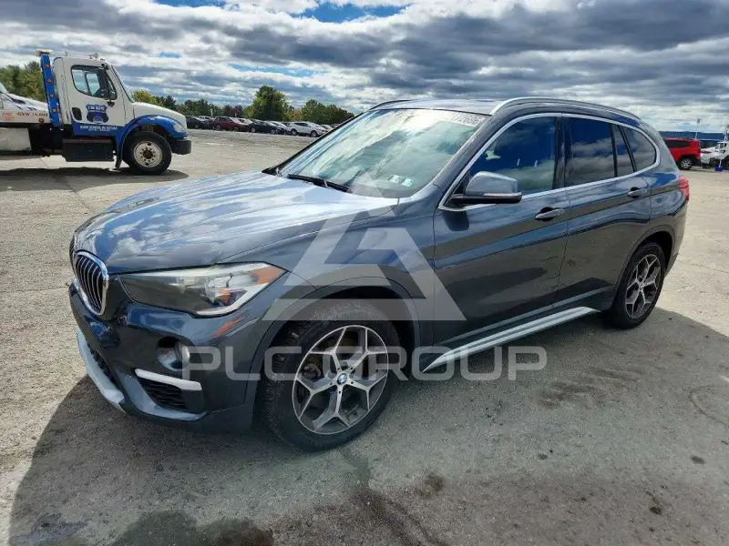 2018 BMW X1 фото