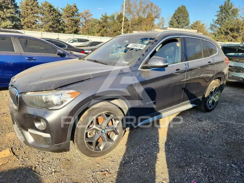 2018 BMW X1 фото
