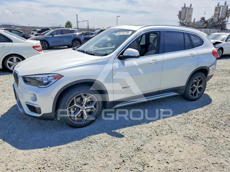 2018 BMW X1 фото