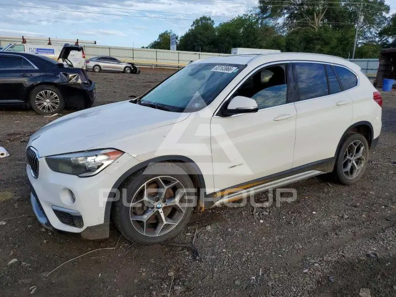 2018 BMW X1 фото