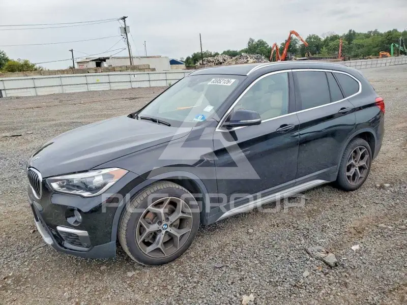 2018 BMW X1 фото