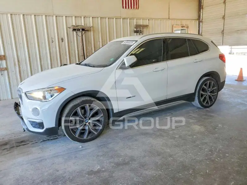 2018 BMW X1 фото