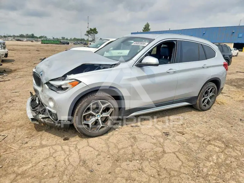 2018 BMW X1 фото